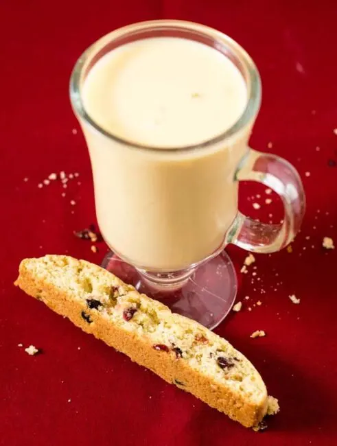 'Tis the season for cranberry eggnog biscotti! These crunchy, sweet cookies are loaded with sweet-tart dried cranberries.&nbsp;#ChristmasCookies