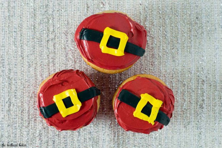 How to Make Santa Claus Cupakes by The Redhead Baker